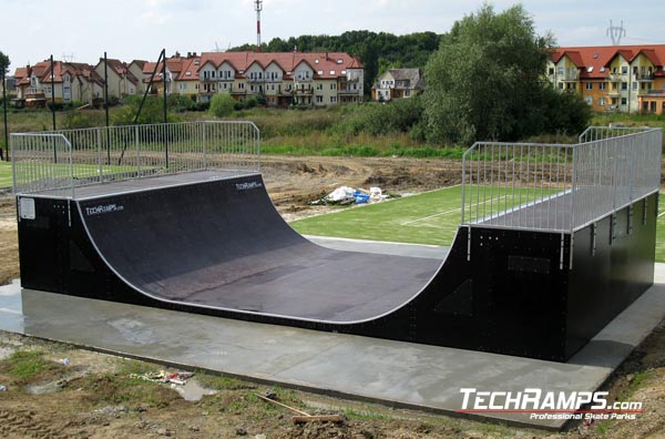 Skatepark w Mierzynie (Minirampa)